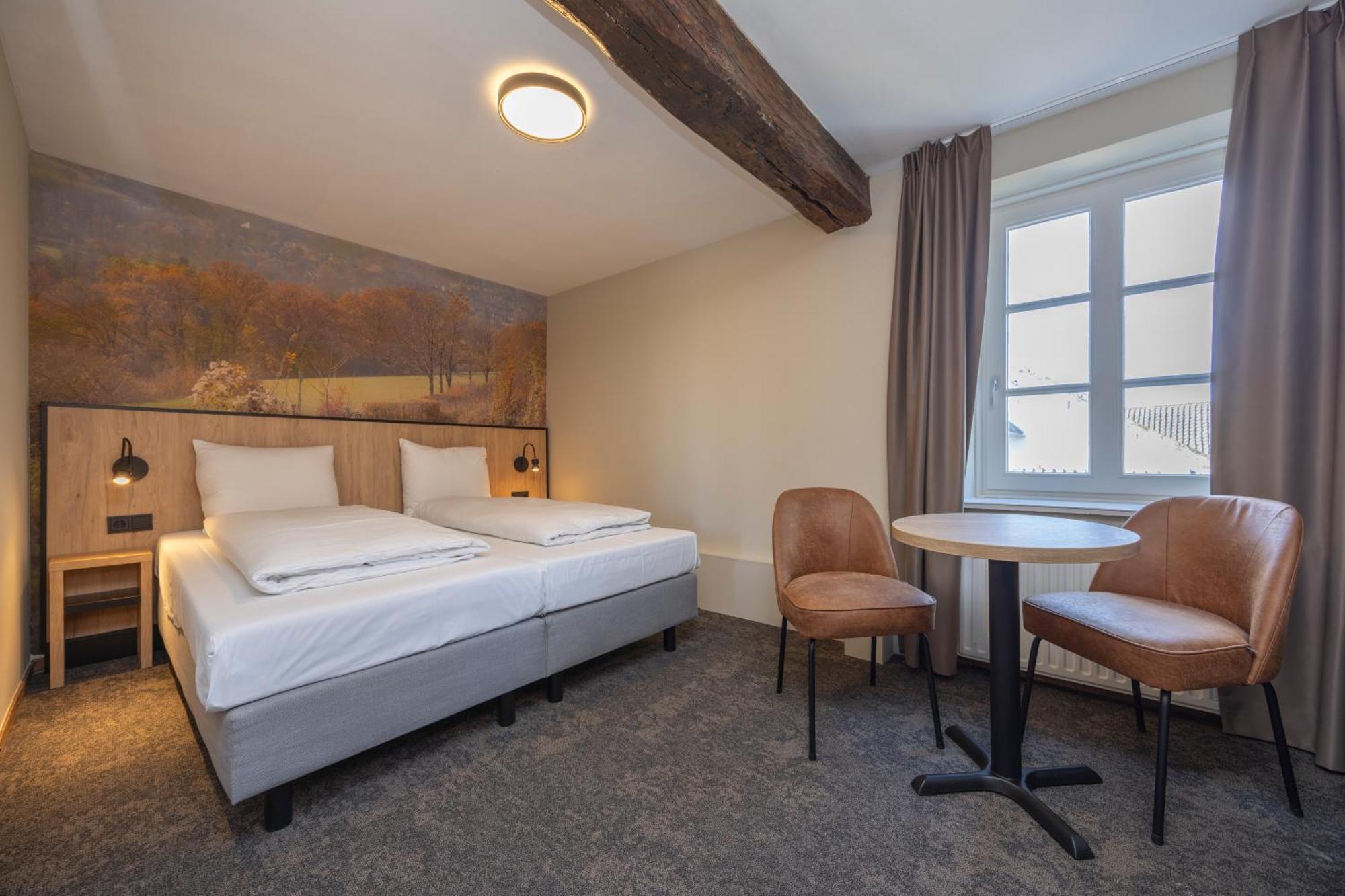 Fletcher Hotel Restaurant De Burghoeve Valkenburg aan de Geul Екстериор снимка